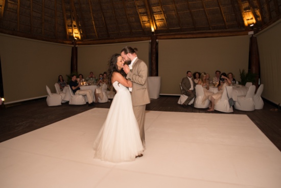 relaxed-mexico-wedding