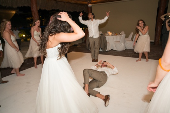 relaxed-mexico-wedding