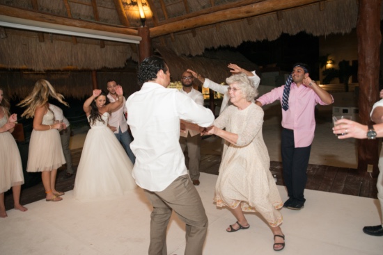 relaxed-mexico-wedding