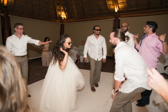 relaxed-mexico-wedding