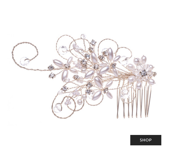 Elegant bridal hair comb with pearls and crystals
