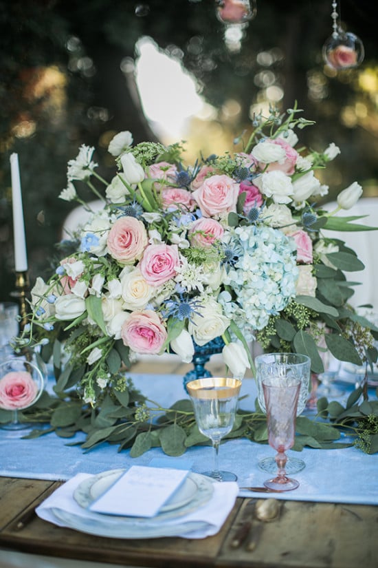 blue pink and white centerpiece