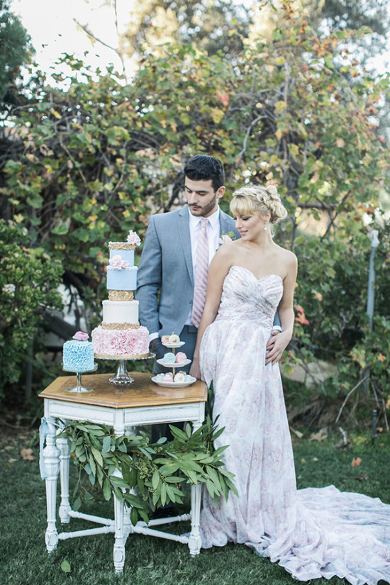 wedding cake table display