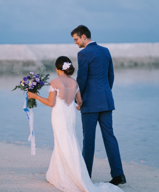 royal-blue-beach-wedding