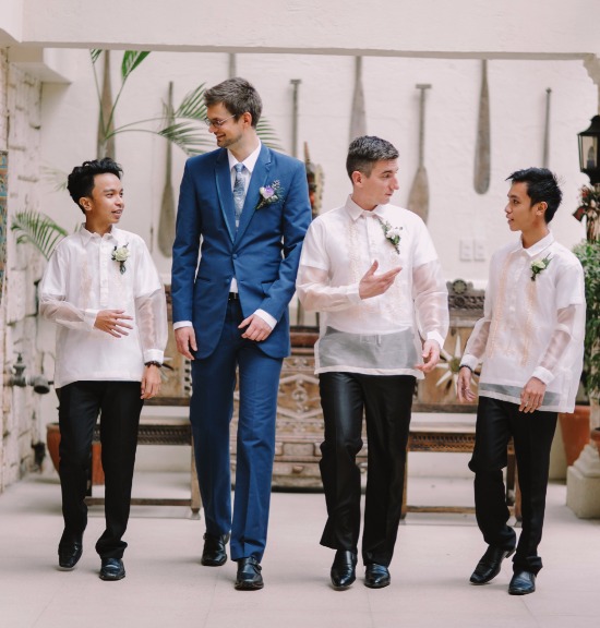 royal-blue-beach-wedding