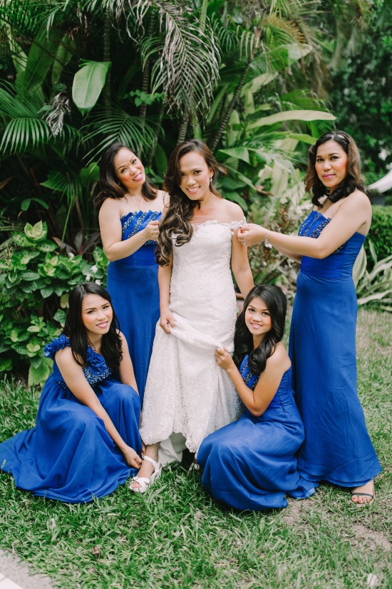 royal-blue-beach-wedding