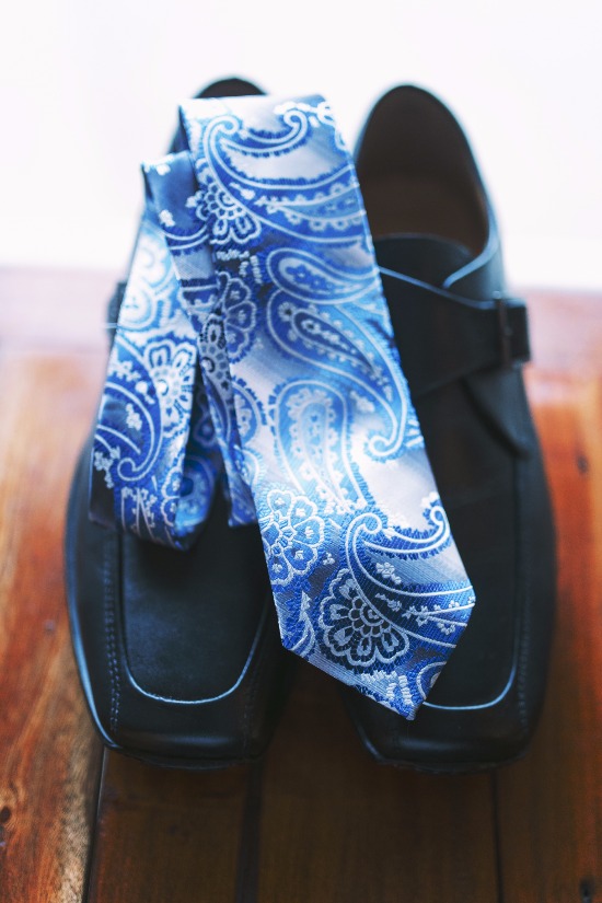 royal-blue-beach-wedding