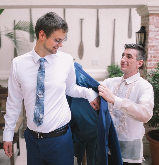 royal-blue-beach-wedding