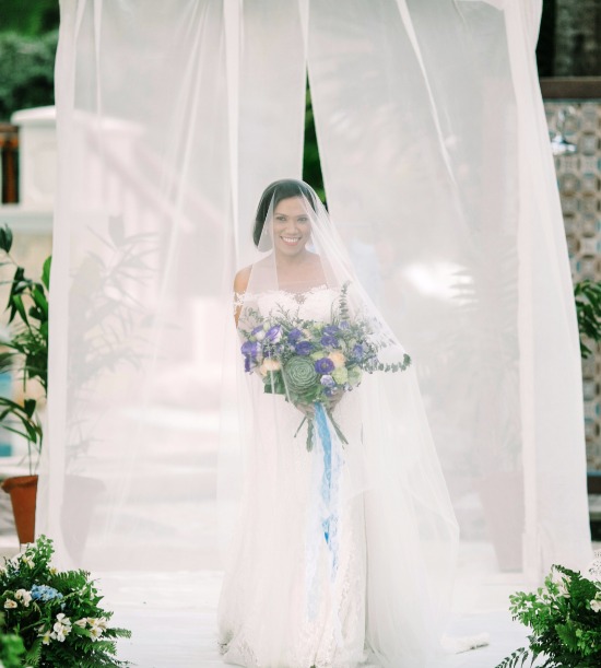 royal-blue-beach-wedding