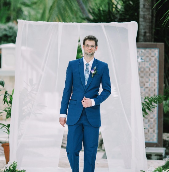 royal-blue-beach-wedding