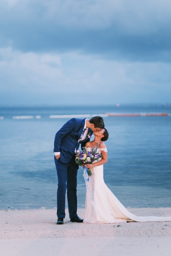 royal-blue-beach-wedding