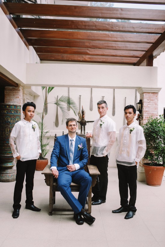royal-blue-beach-wedding