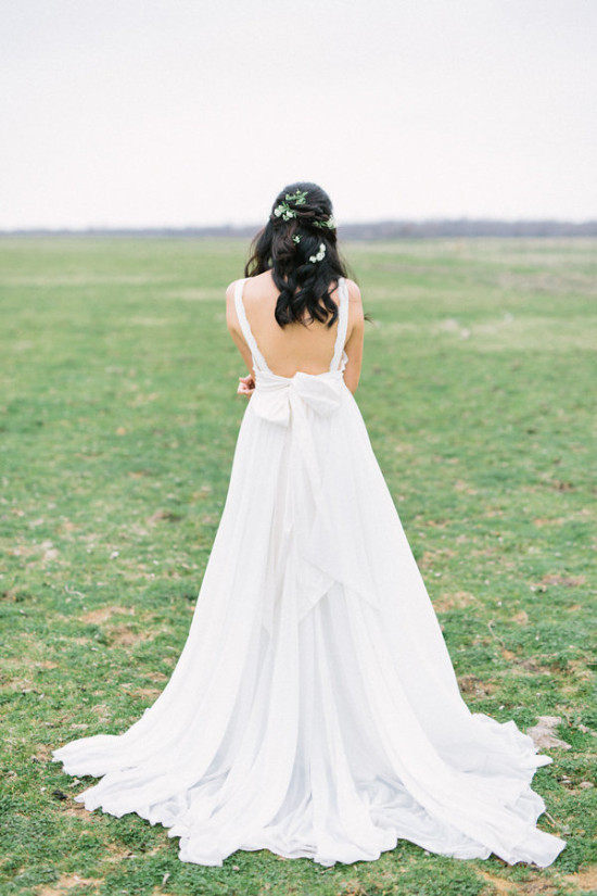 Back of wedding dress with bow