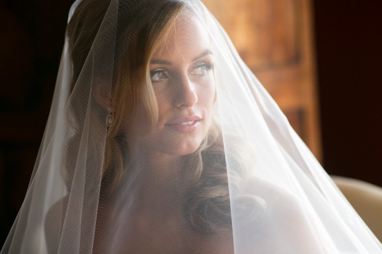 timeless-wedding-with-a-hint-of-glamor