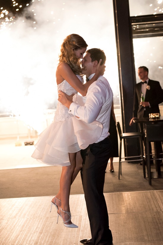 timeless-wedding-with-a-hint-of-glamor