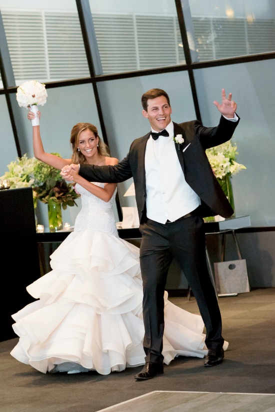 timeless-wedding-with-a-hint-of-glamor