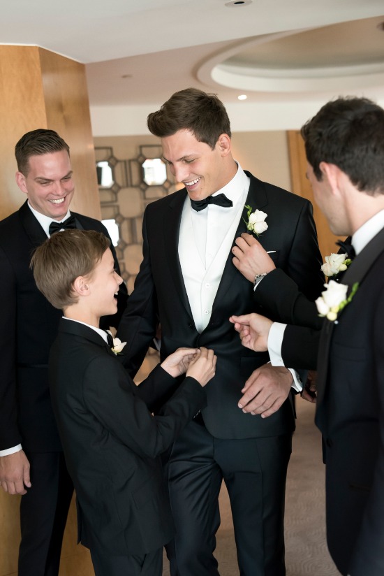 timeless-wedding-with-a-hint-of-glamor