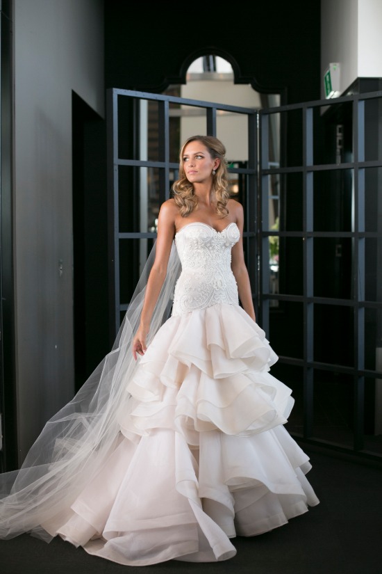timeless-wedding-with-a-hint-of-glamor