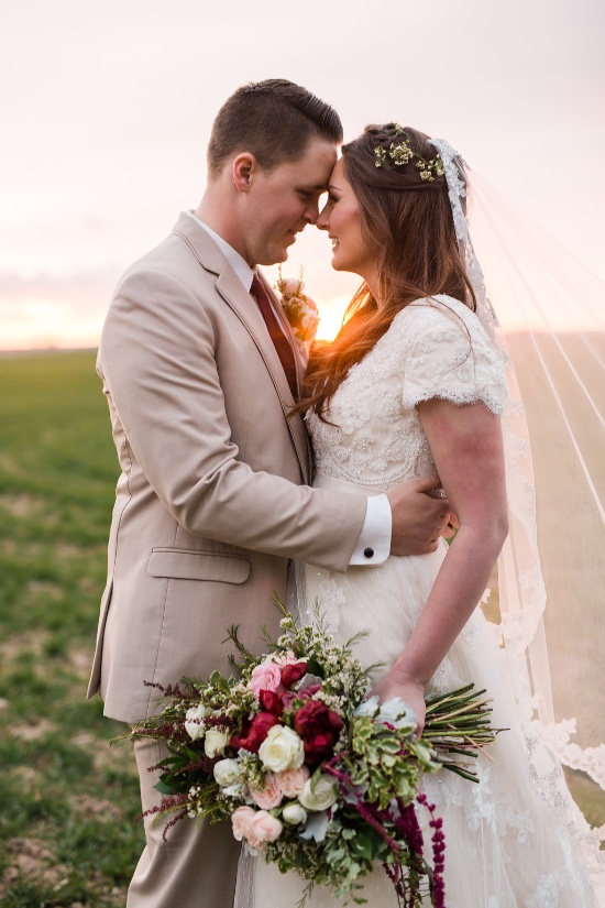 twilight-rustic-barn-wedding
