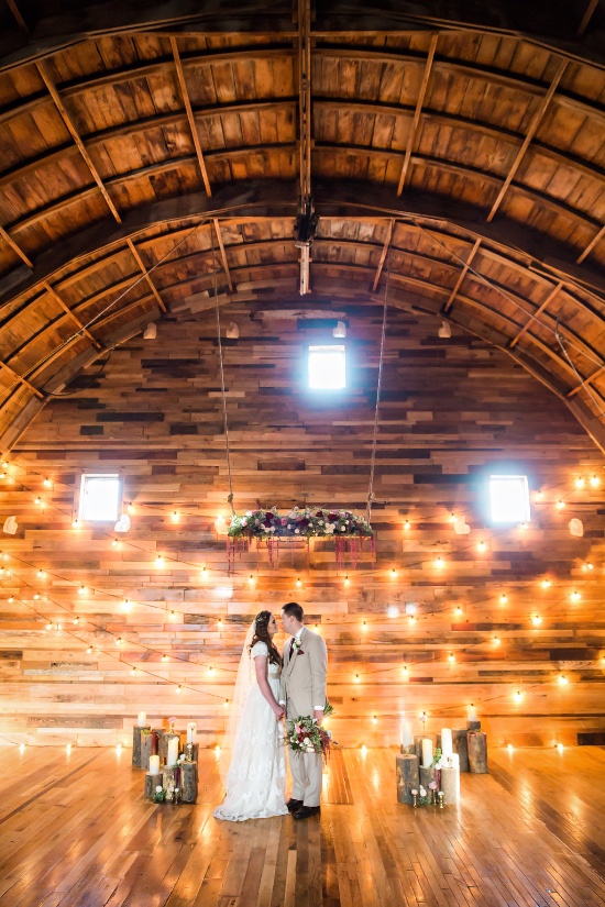 twilight-rustic-barn-wedding