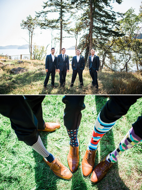groomsmen sporting mismatched socks