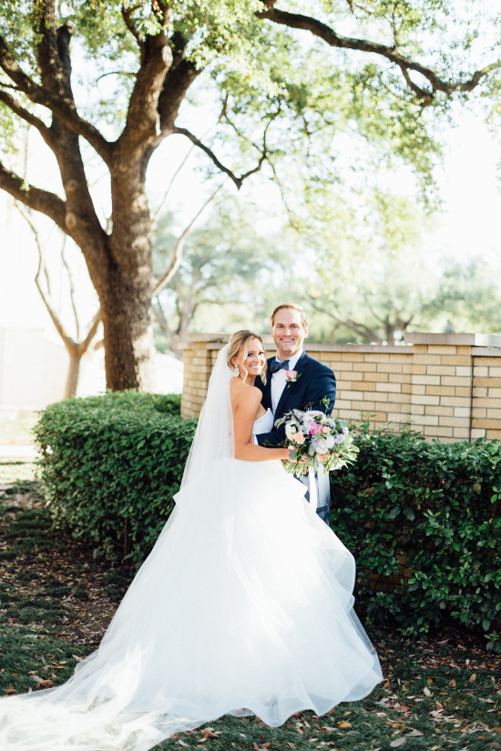 beautiful-blush-texas-wedding