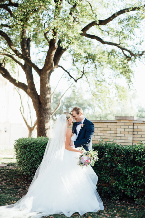 beautiful-blush-texas-wedding