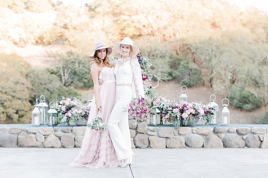 blush-and-burgundy-wedding-ideas