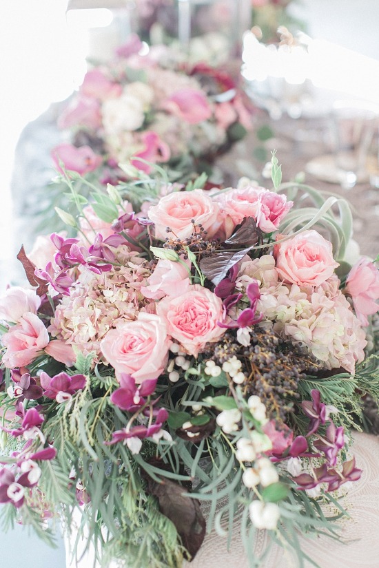 blush-and-burgundy-wedding-ideas
