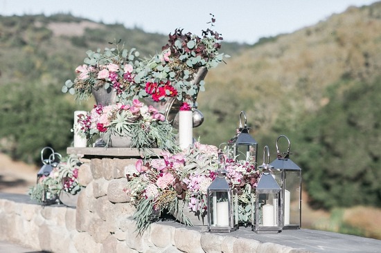 blush-and-burgundy-wedding-ideas