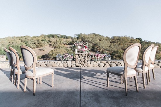 blush-and-burgundy-wedding-ideas