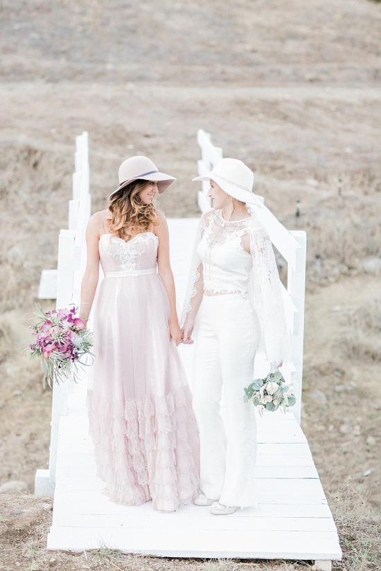 blush-and-burgundy-wedding-ideas