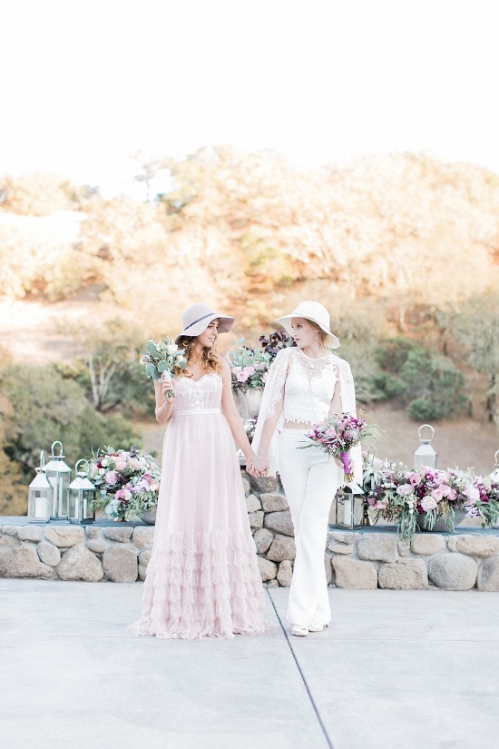 blush-and-burgundy-wedding-ideas