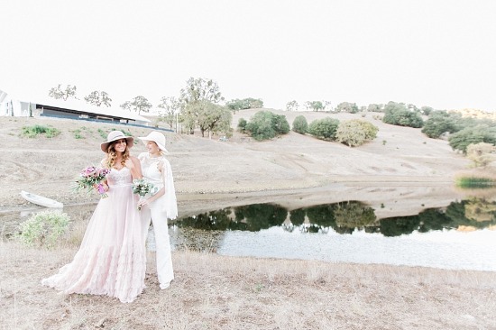 blush-and-burgundy-wedding-ideas