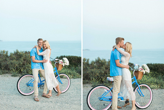 cute bicycle beach cruiser engagement photo ideas
