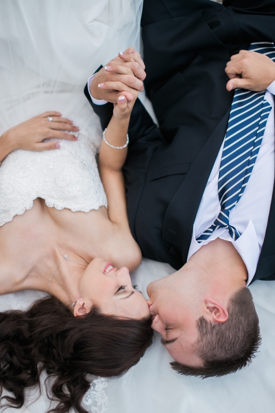 day-after-wedding-session-pose-ideas