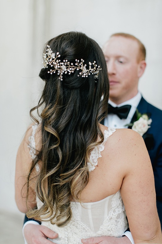 gold-white-and-navy-glam-wedding