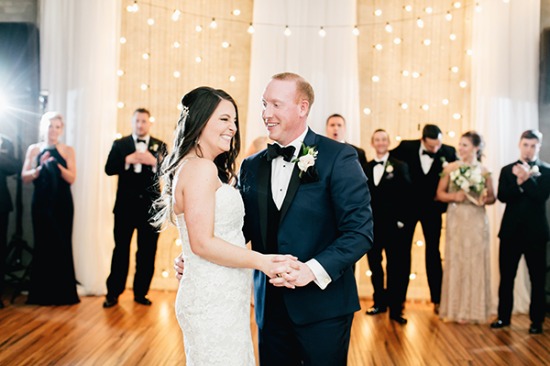 gold-white-and-navy-glam-wedding