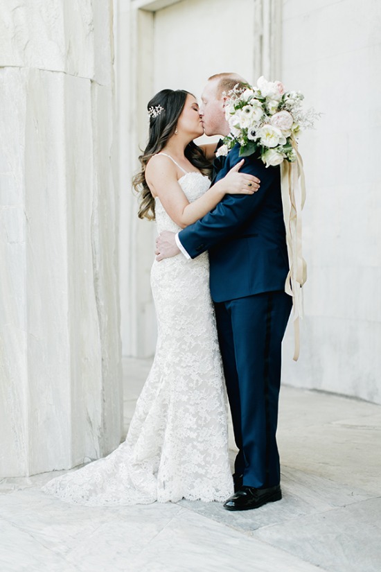 gold-white-and-navy-glam-wedding