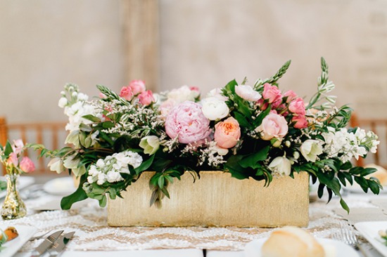 gold-white-and-navy-glam-wedding