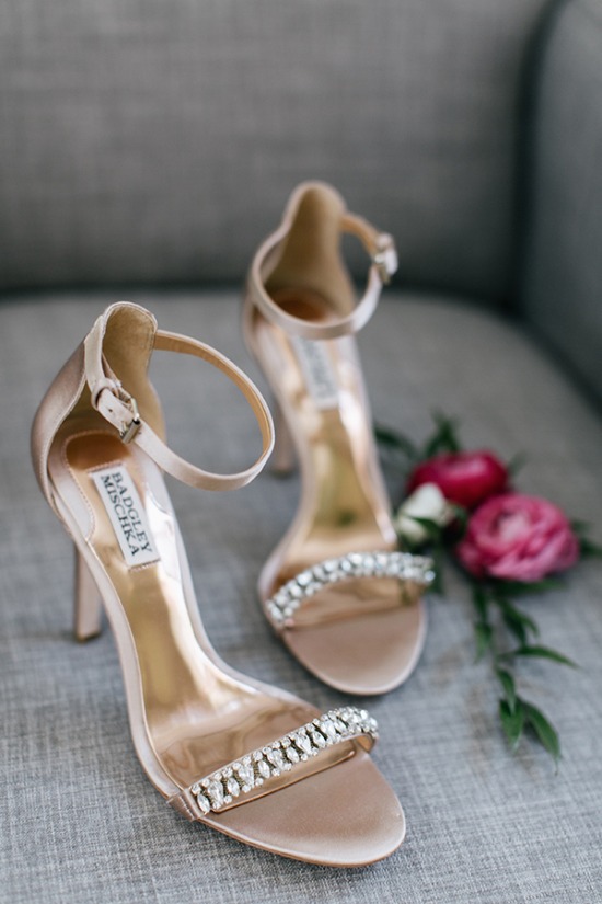 gold-white-and-navy-glam-wedding
