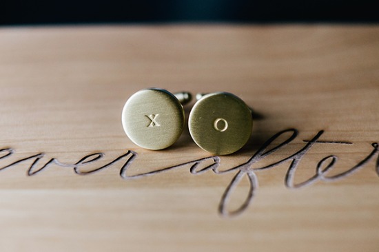 gold-white-and-navy-glam-wedding