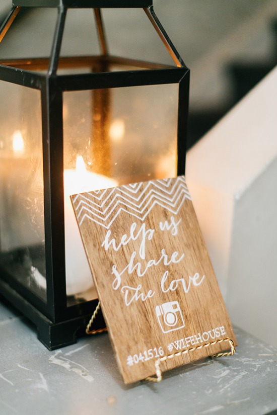 gold-white-and-navy-glam-wedding