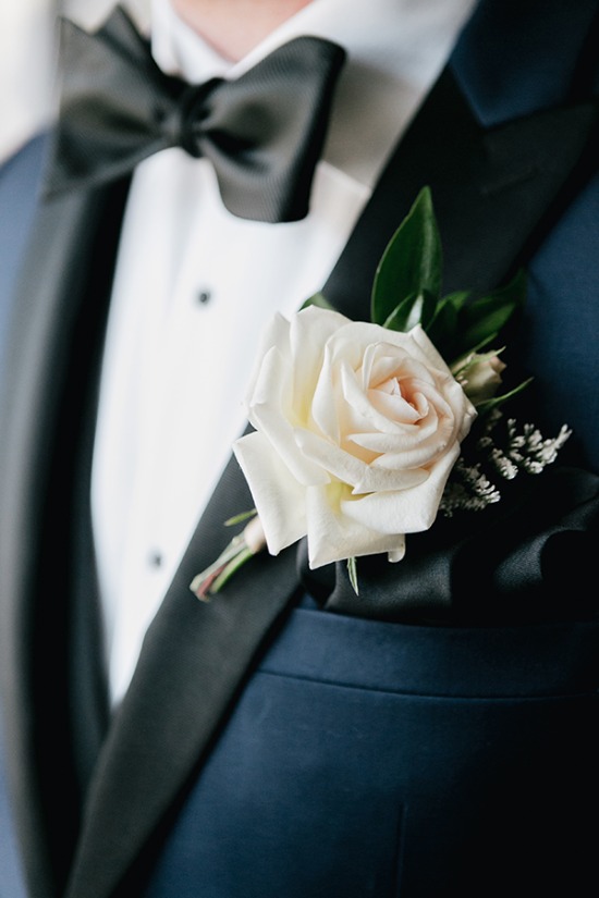gold-white-and-navy-glam-wedding
