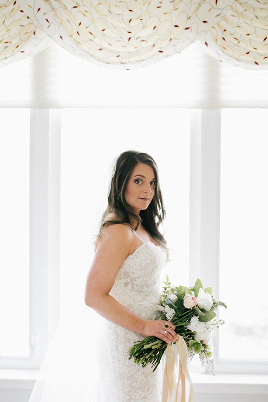 gold-white-and-navy-glam-wedding