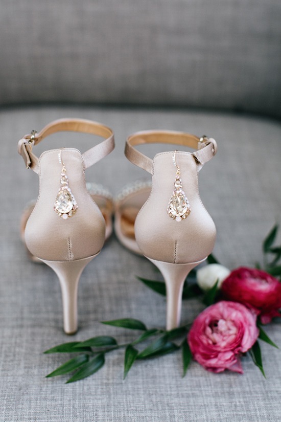 gold-white-and-navy-glam-wedding