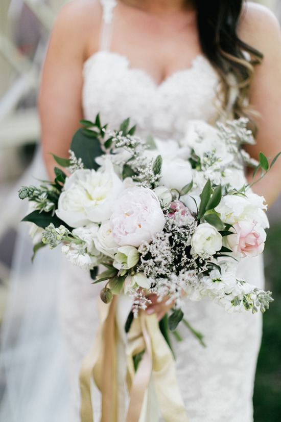 gold-white-and-navy-glam-wedding