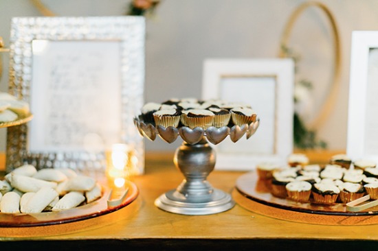gold-white-and-navy-glam-wedding