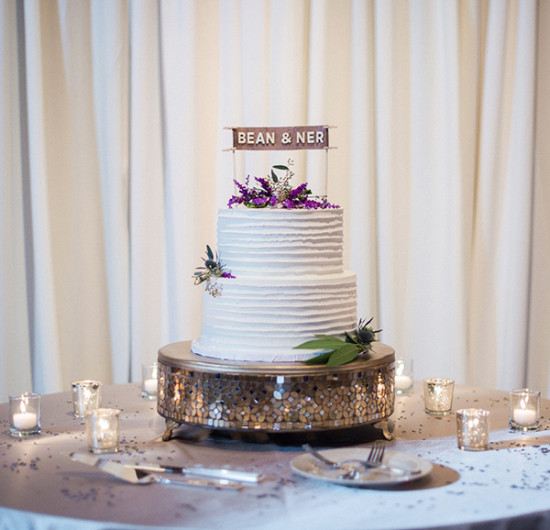 Rustic wedding cake