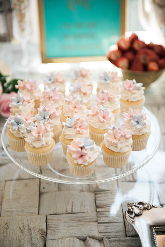 blush wedding cupcakes